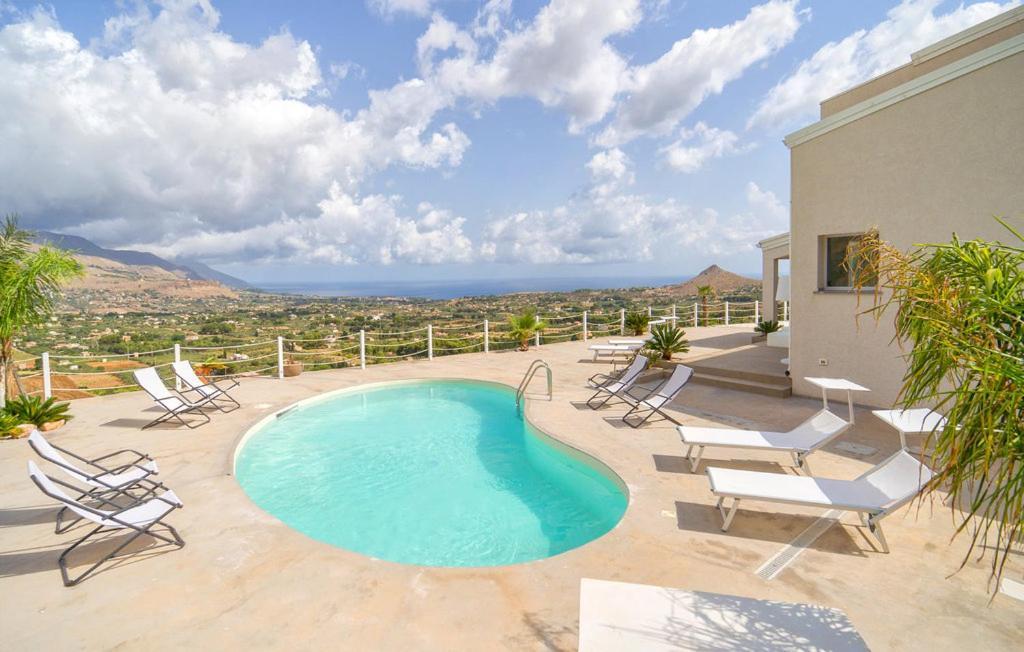 Chicos With Panoramic Private Pool Villa